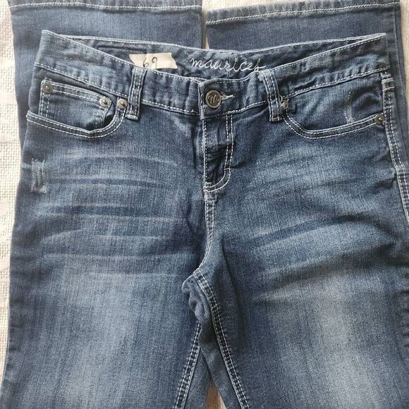 69  Maurices boot cut jeans - Picture 3 of 8